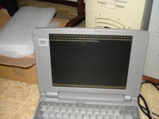 Crappy 486 laptop running Procomm Plus